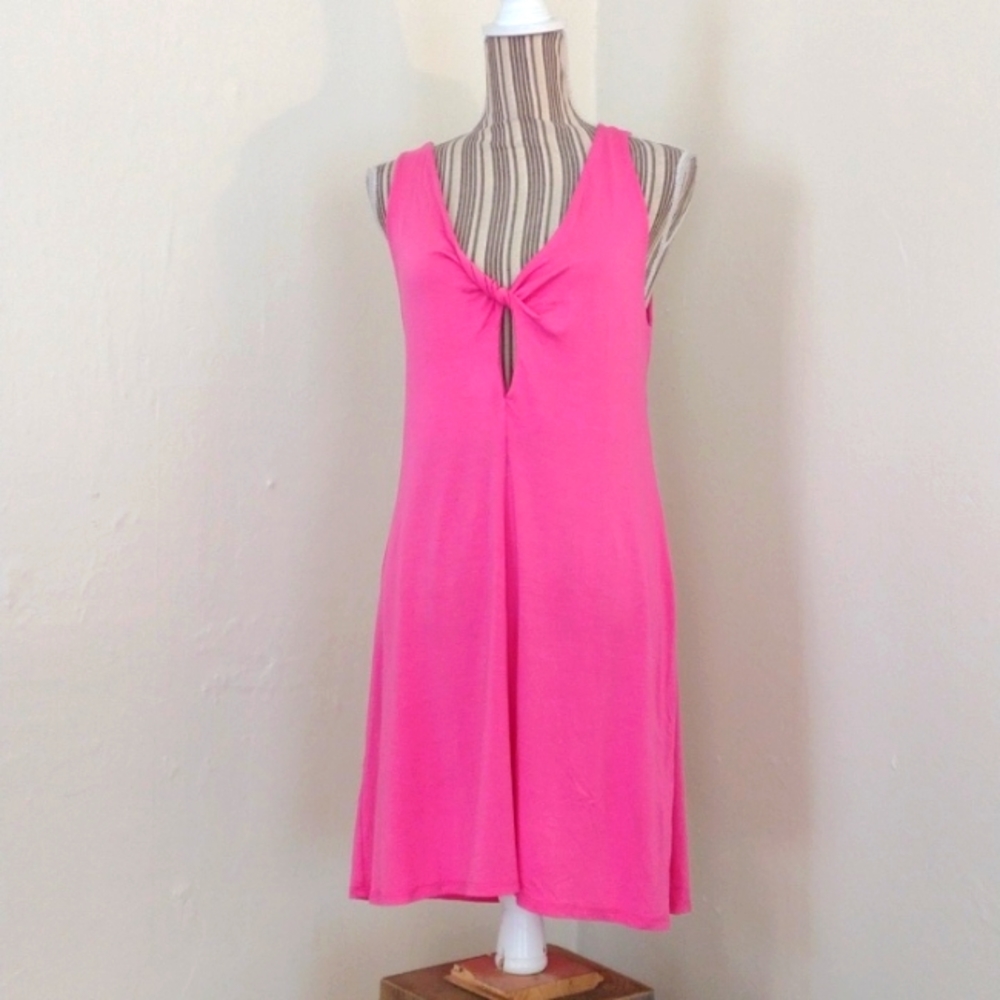 Trina Turk Pink Twist Front Jersey Knit Open Back Mini Dress Fits Size S…